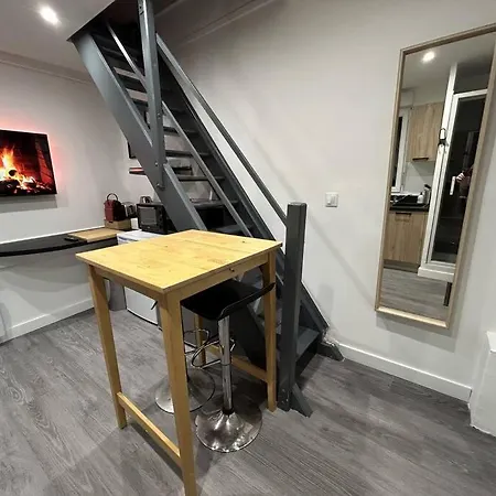 Le Paddock - Cosy Flat Senlis Apartment Senlis  Exterior photo